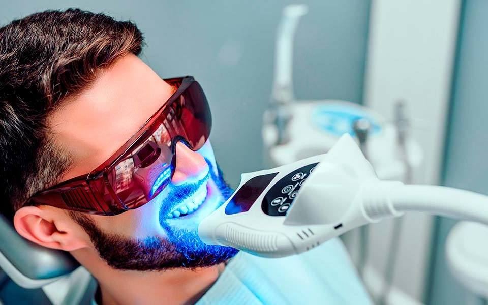<span>&nbsp;</span><span style="font-weight: bold;">Blanqueamiento Dental&nbsp;&nbsp;</span>